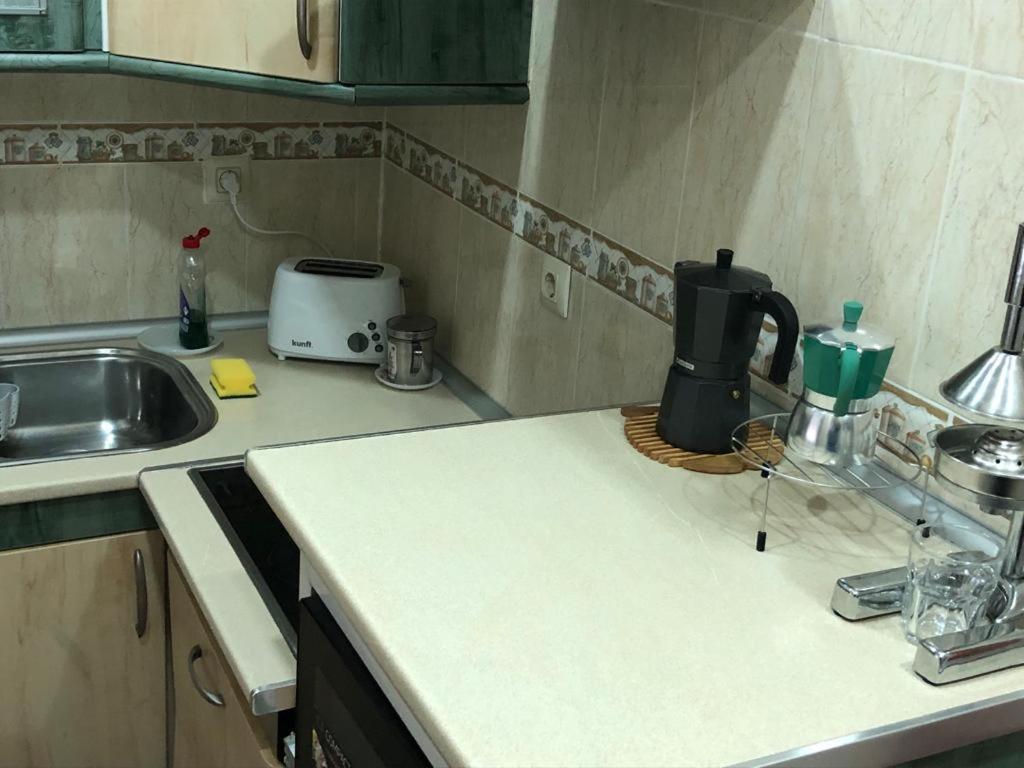 Apartamento Familiar En Toledo, Con 2 Dormitorios, Camas De Matrimonio, Ideal Ubicacion Y Fantasticas Vistas Exterior foto